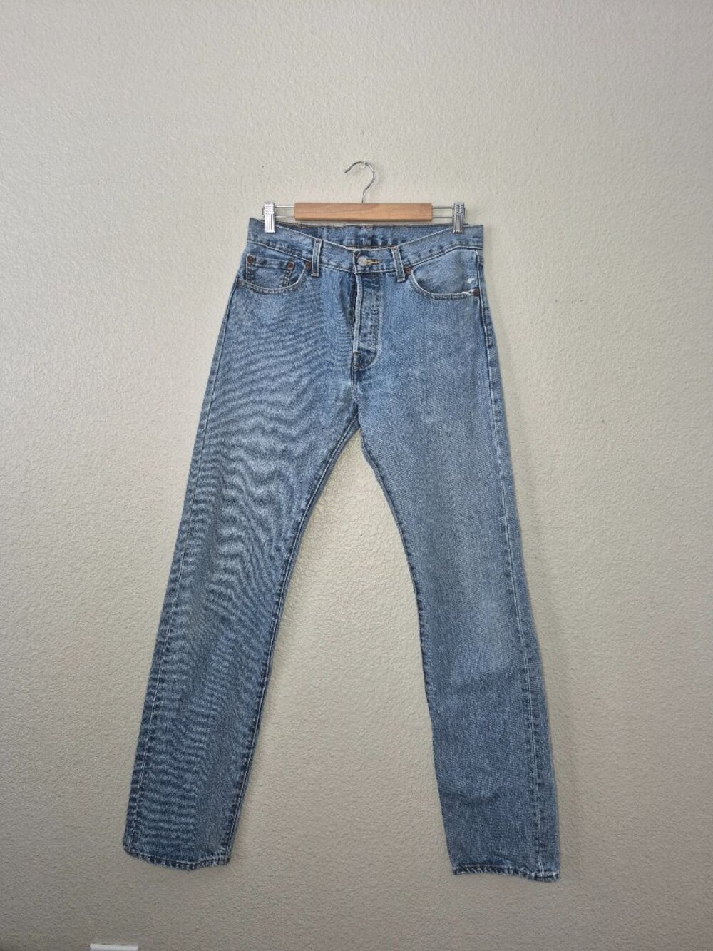 Levi's 501 Original Fit Jeans Mens 30x34 Light Wash Straight Leg Denim